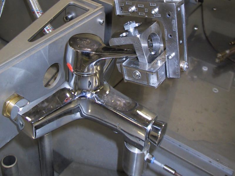 Mechanical mixing valve