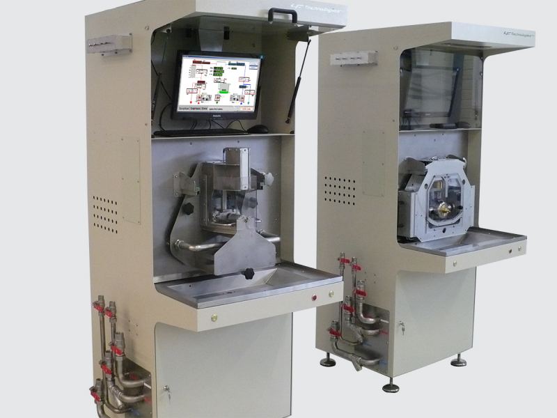 Temperature control and valve test bench