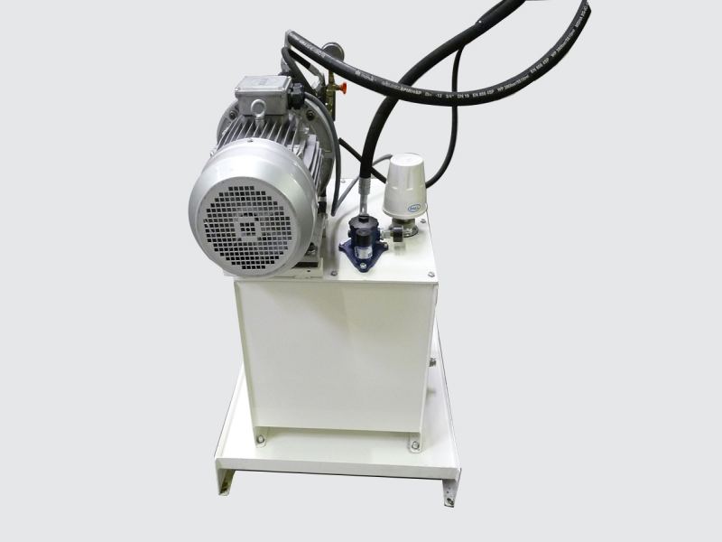 Hydraulic power unit for compression/tension machines