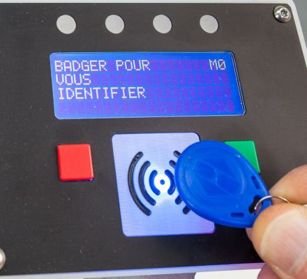 RFID badge identification system