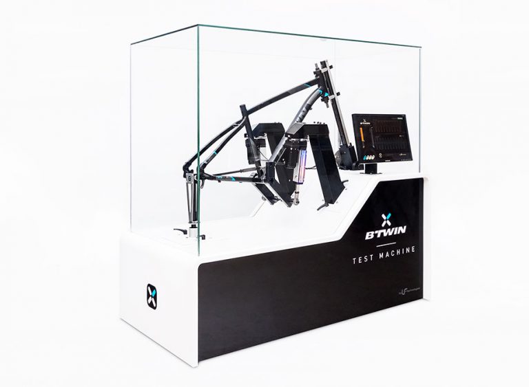 Bicycle frame test bench