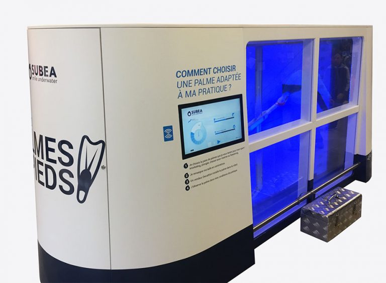 Swim fins test bench