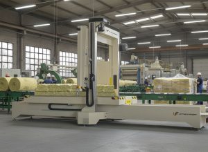 Machine-de-découpe-à-fils-abrasif-pour-isolant-usine