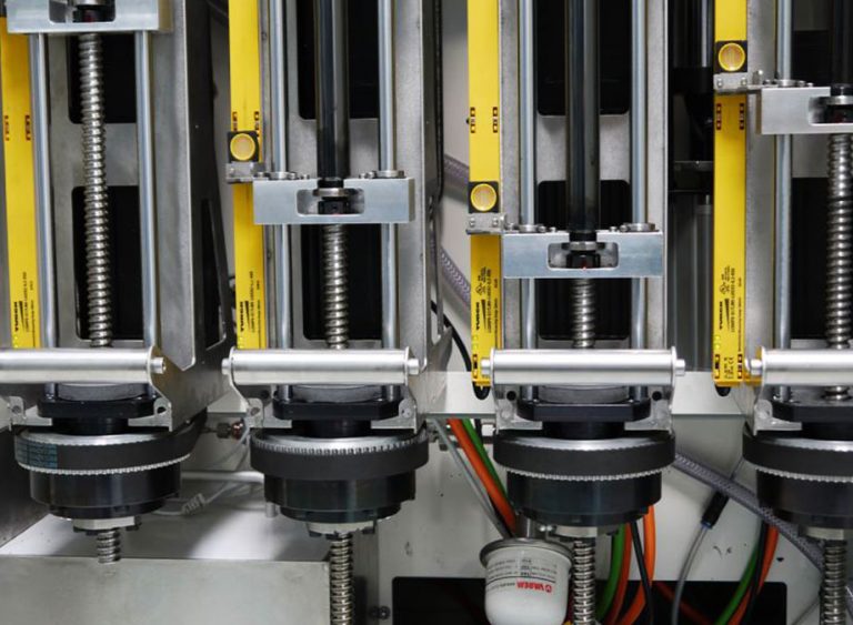 High-precision positive-displacement pump