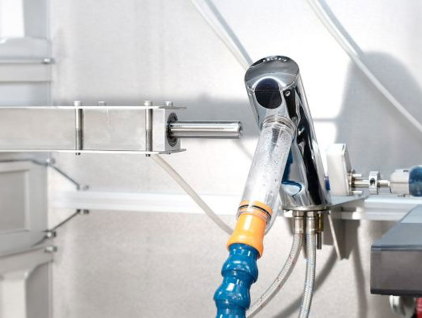What are the main test points for a sanitary fitting?