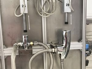 Test d'endurance sur 2 robinets temporisés dans un seul banc